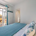 Scenic With Panoramic Sea & Mountain Views In Appartement São Vicente