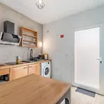 Scenic With Panoramic Sea & Mountain Views In Appartement