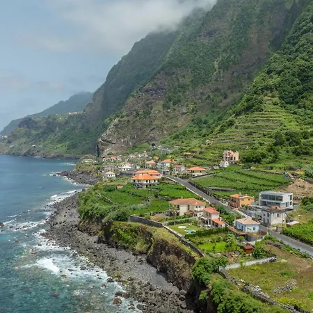 Scenic With Panoramic Sea & Mountain Views In *