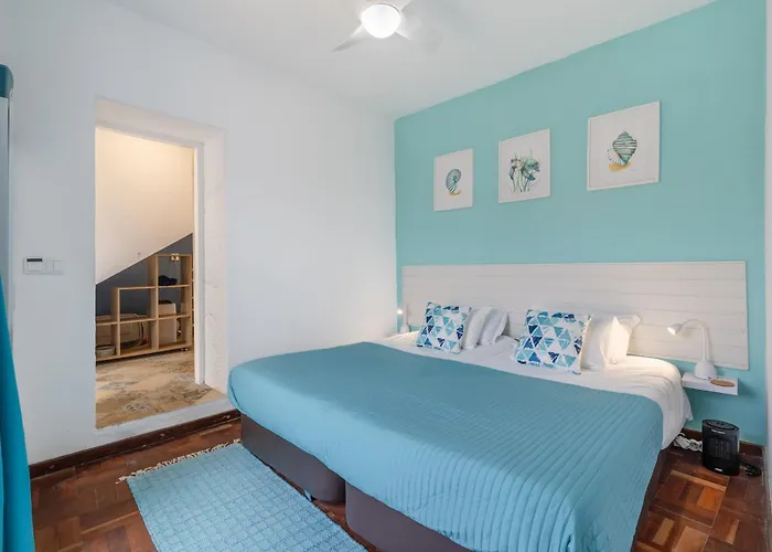 Scenic With Panoramic Sea & Mountain Views In Apartamento