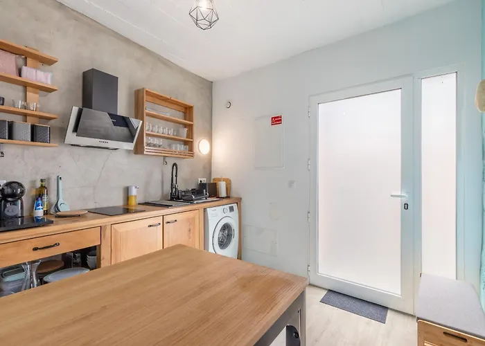 Scenic With Panoramic Sea & Mountain Views In Apartamento