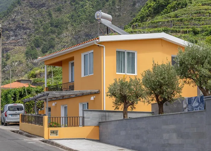 Scenic With Panoramic Sea & Mountain Views In